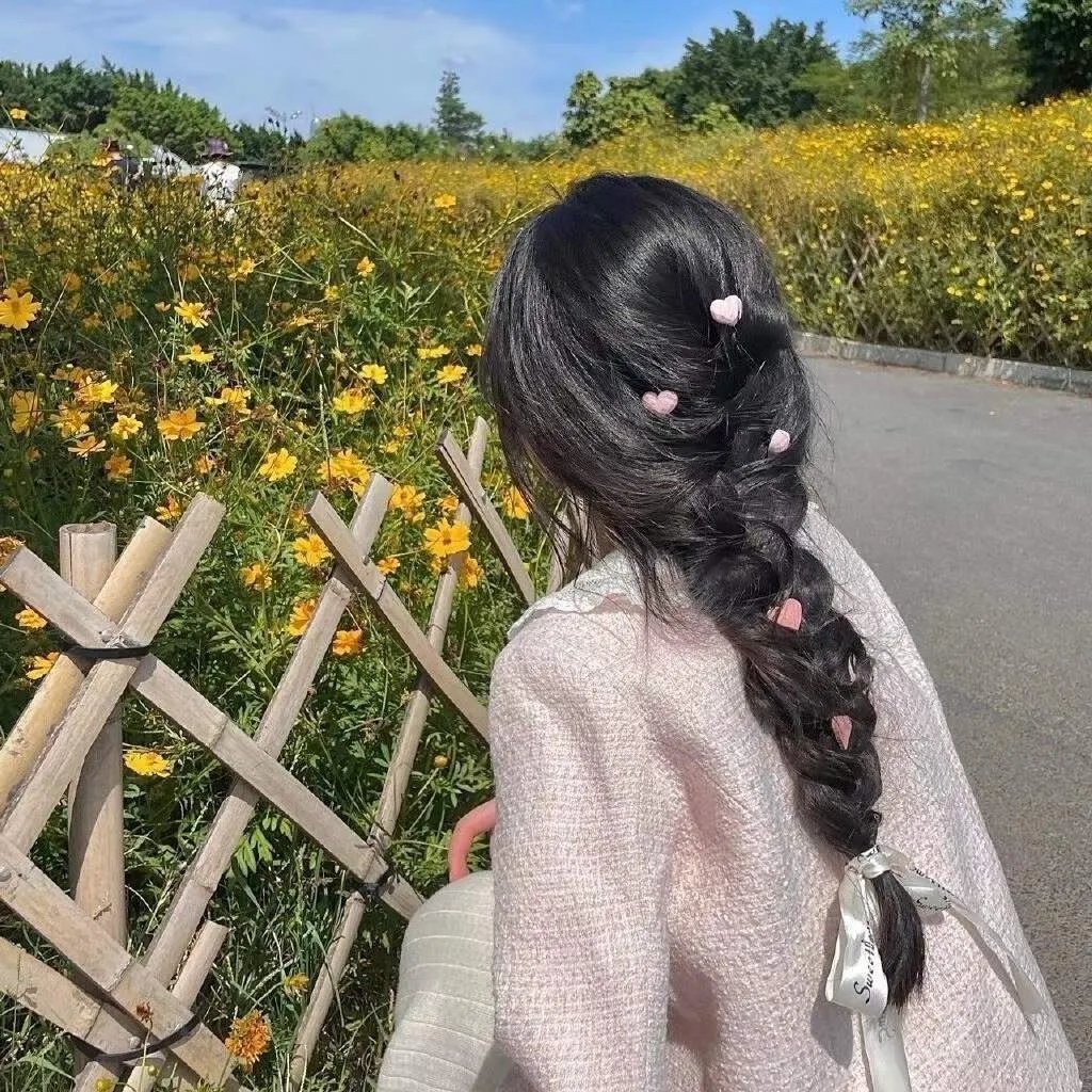 他夏天住在楼下